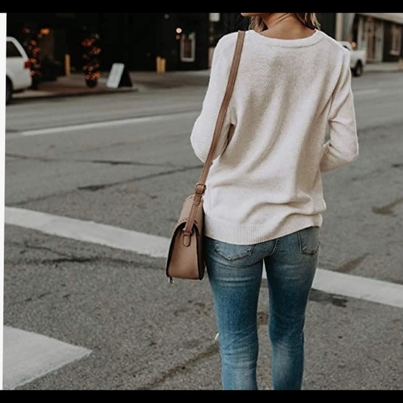 🖤BNWT LOOSE SWEATER JUMPER CREAM 🖤PLUS SIZE 🖤 - Picture 2 of 4